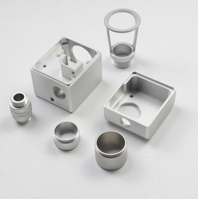 อลูมิเนียมกลึง CNC แบบกำหนดเองชุบแข็งชิ้นส่วนเครื่องจักรกล CNC ความแม่นยำสูง